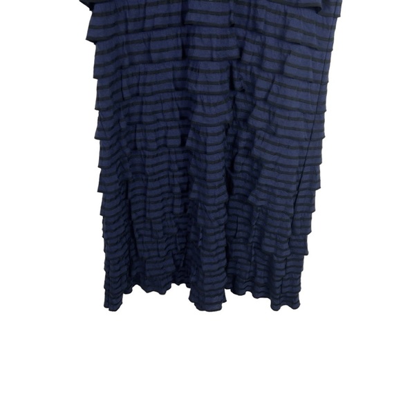 Veeko Black Blue Tiered Short Sleeve Dress Large - Picture 6 of 9